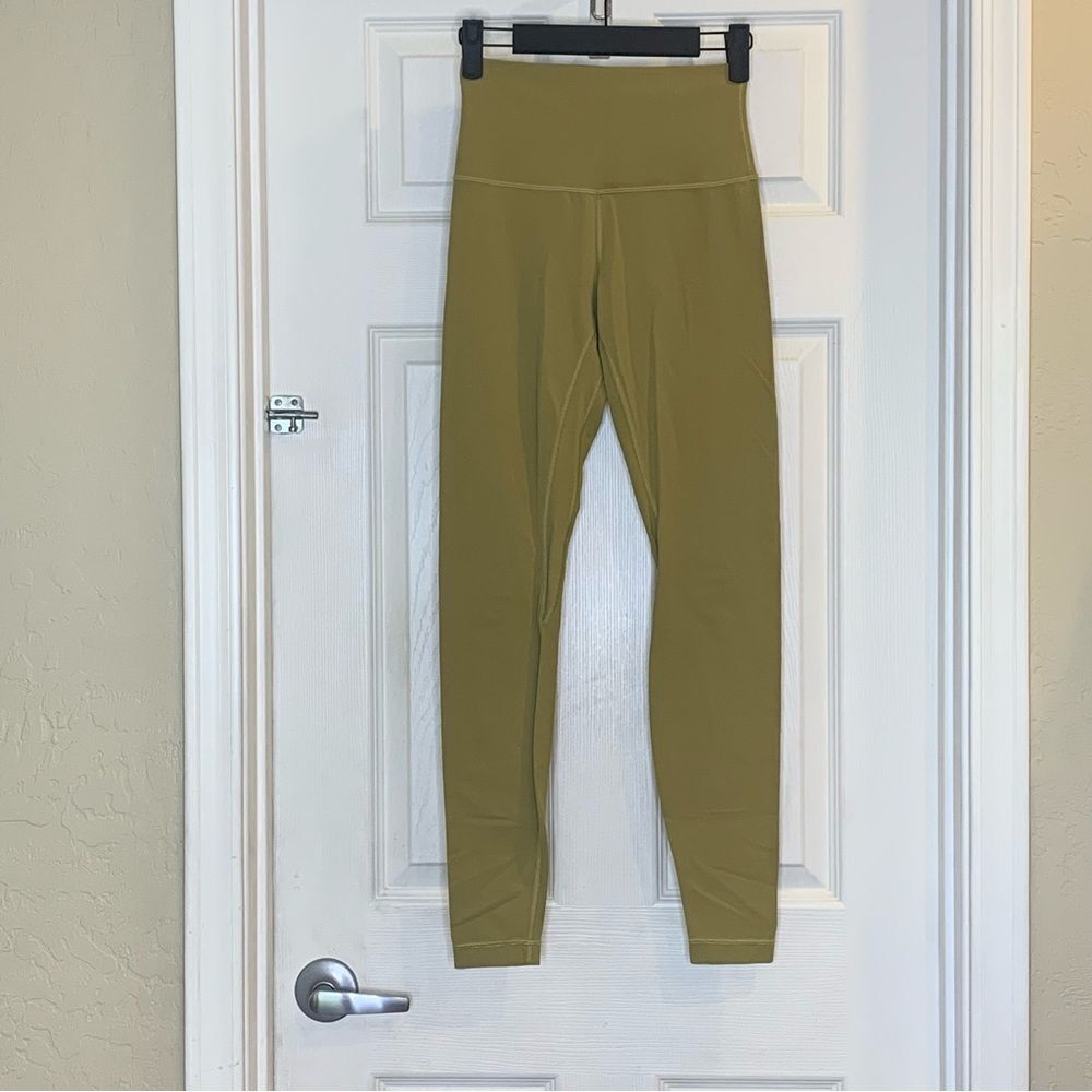 Lululemon Align Pant 28" in Grape Leaf Size 4